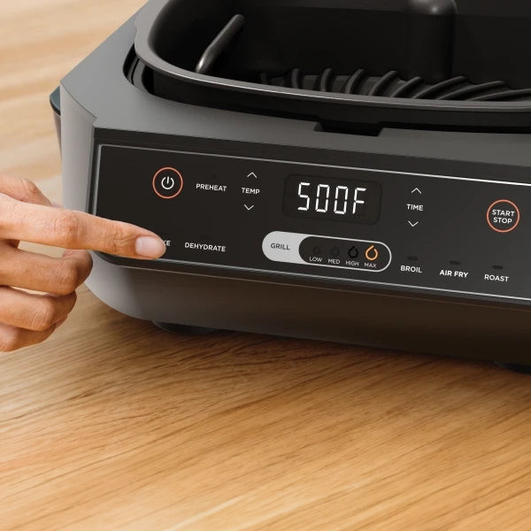 Parrilla interior 6 en 1 y freidora de aire Ninja® EG201