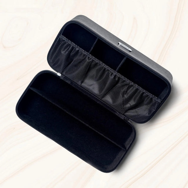 Imagen del estuche de almacenamiento compatible con secadores y estilizadores Shark modelos HD400, HD430, HD435, HD440BK, HD442BK, HD430REF y HD435REF. Ideal para guardar y transportar tu equipo de manera segura.